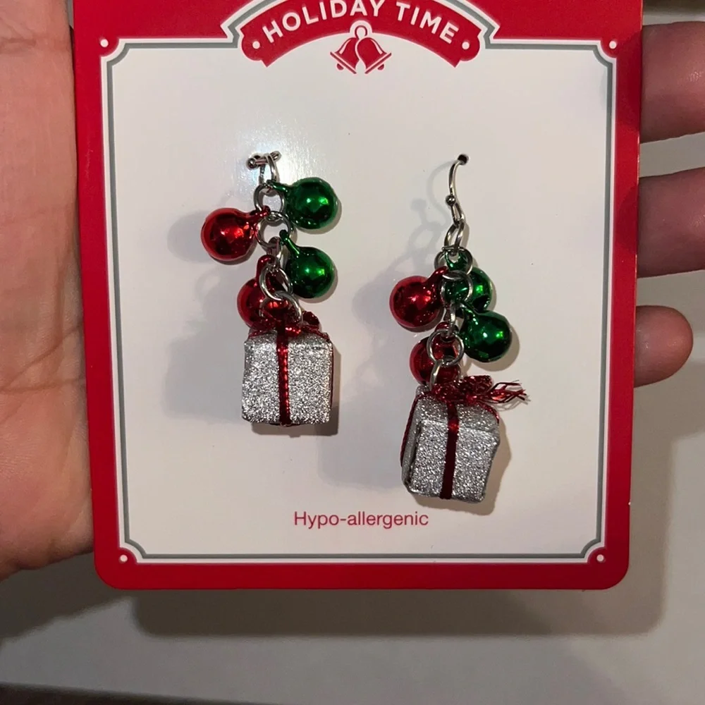 Holiday time jingle present earrings